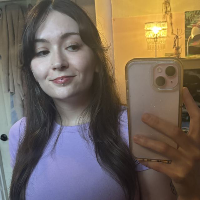 ellie121521
